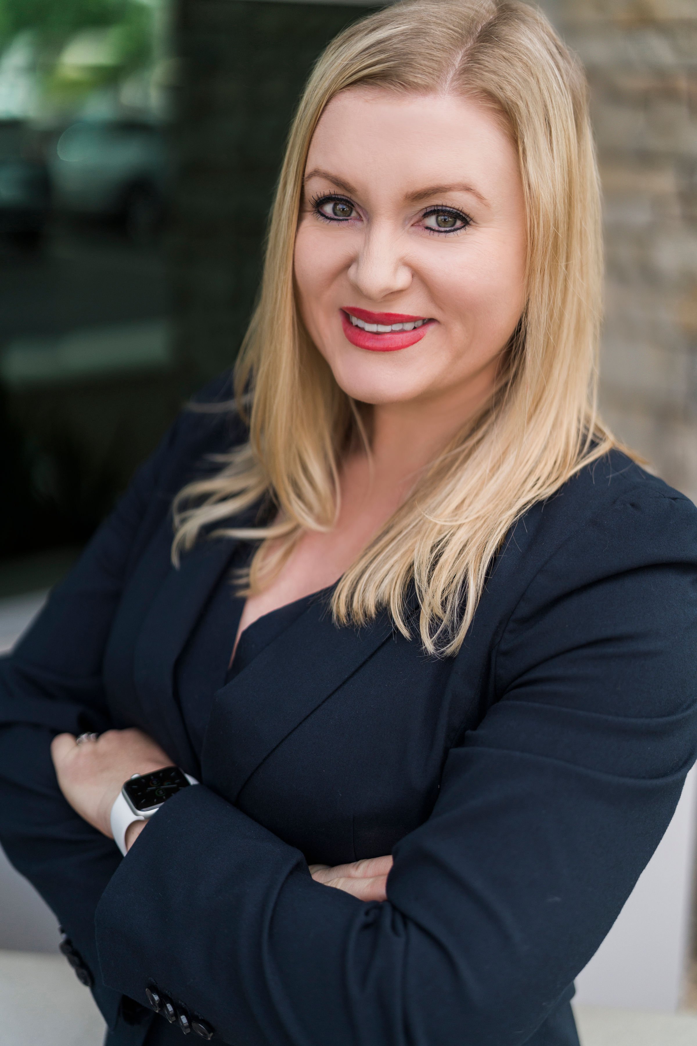 Lindsey Carnett January 2022 Headshot
